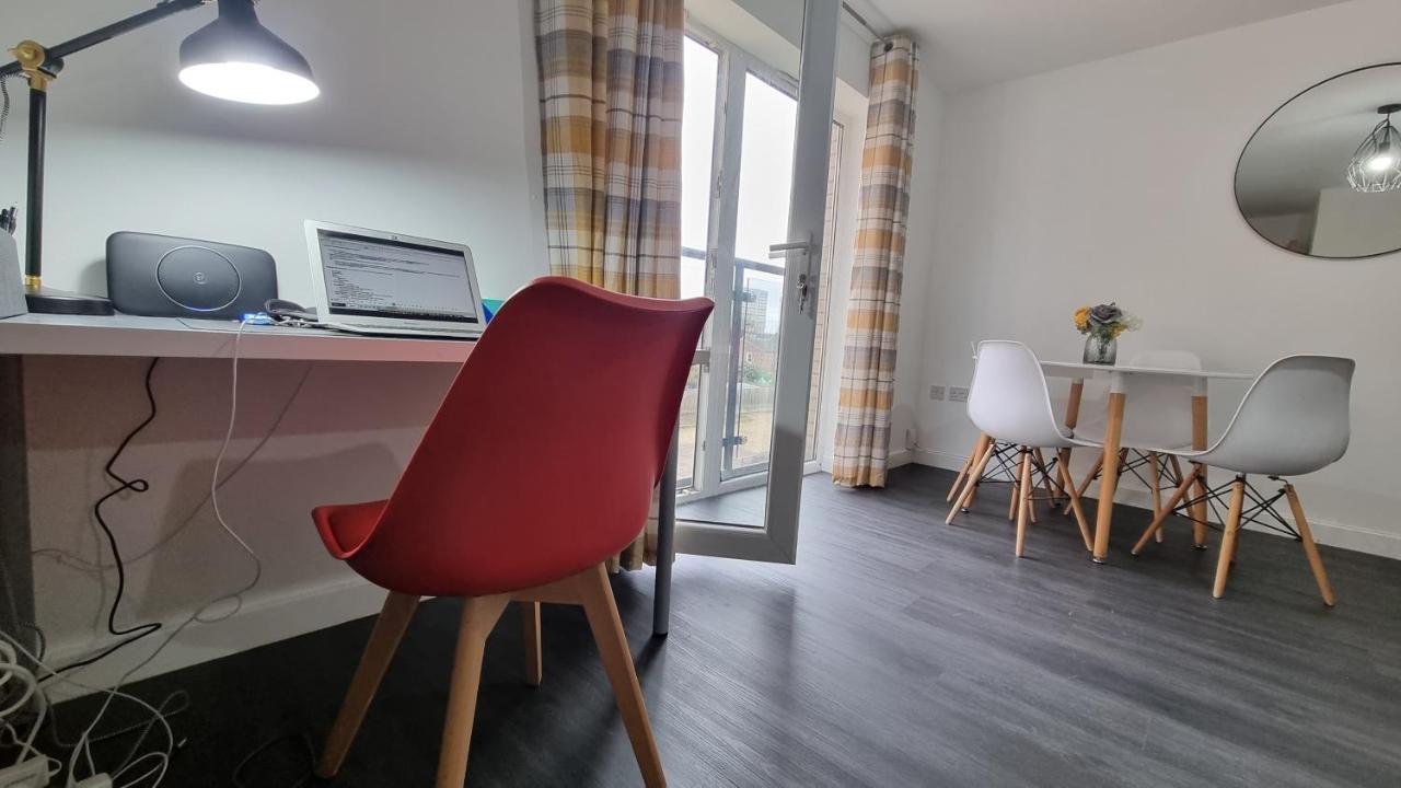 Spacious London Apartment 5 Min Walk To Leytonstone Underground Station And 5 Stops To Zone 1 Luaran gambar